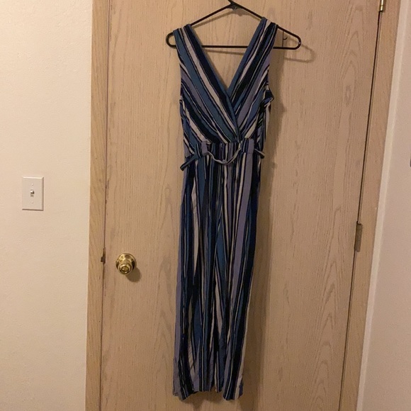 Jumper - Picture 2 of 2